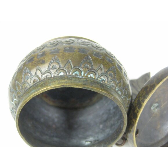 Vintage Brass Ornate Hinged Lidded Container Fan Handle Geometric Pattern - Picture 9 of 10